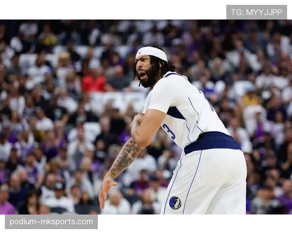 戴维斯边后卫身价飙升,市场需求激增彰显强劲竞争力 戴维斯边后卫身价飙升,市场需求激增彰显强劲竞争力